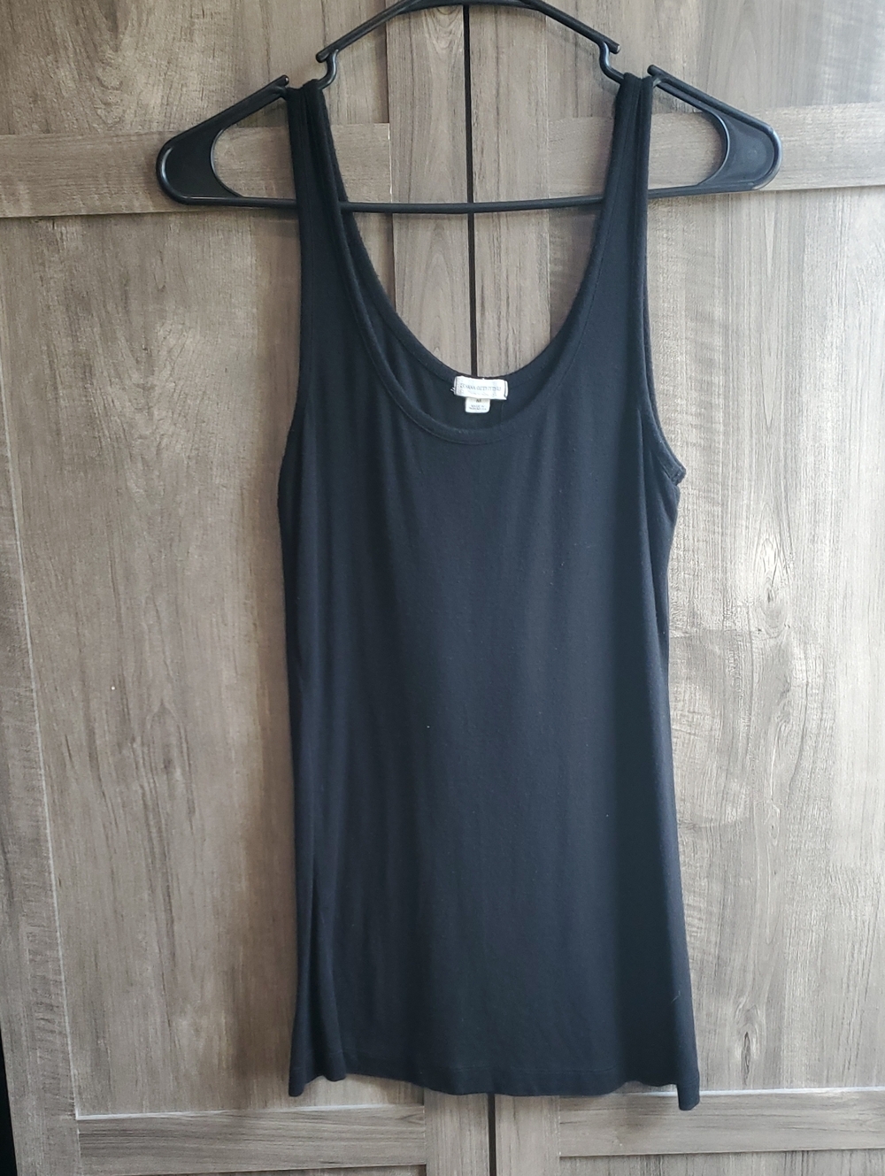 Zenana Outfitters Black Scoop Neck Tank Top